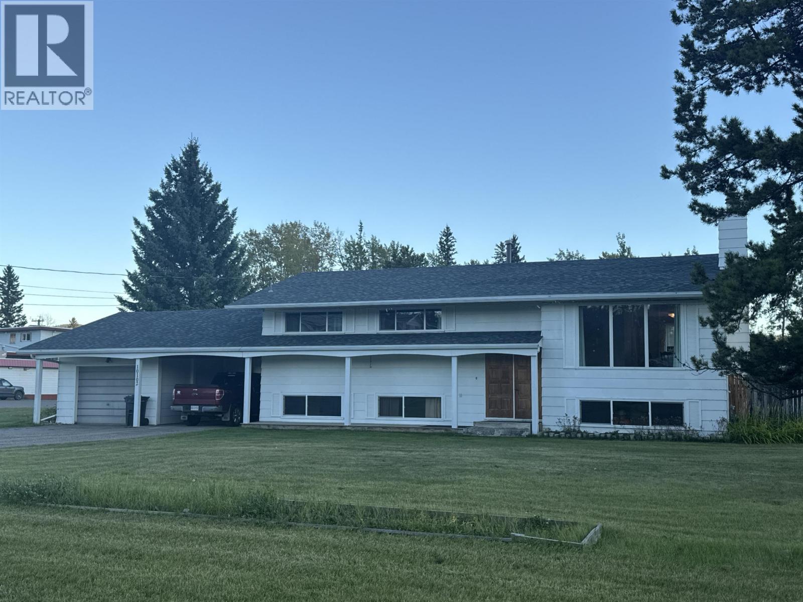 10102 Paquette Avenue Property Photo 3
