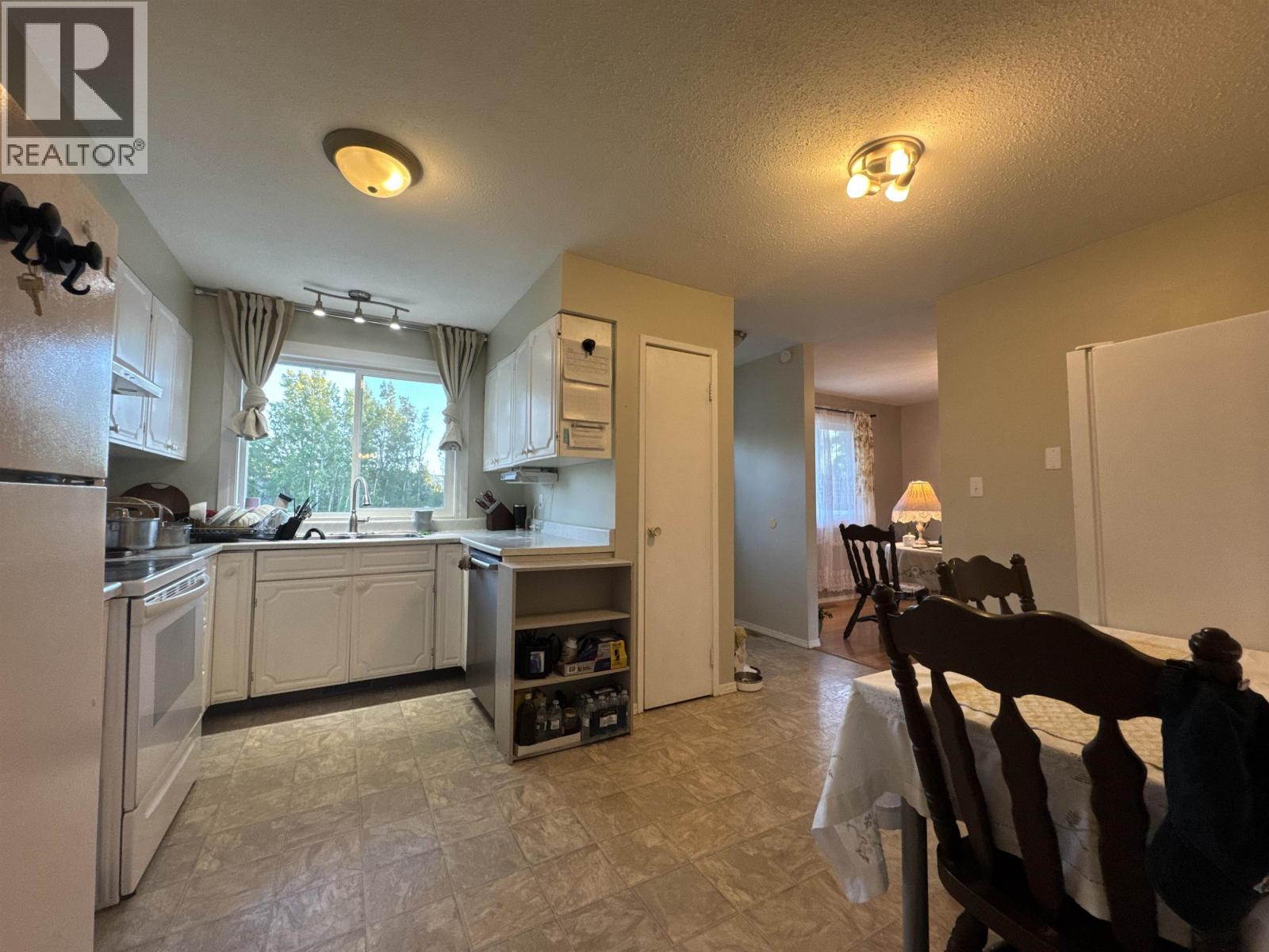 10102 Paquette Avenue Property Photo 15
