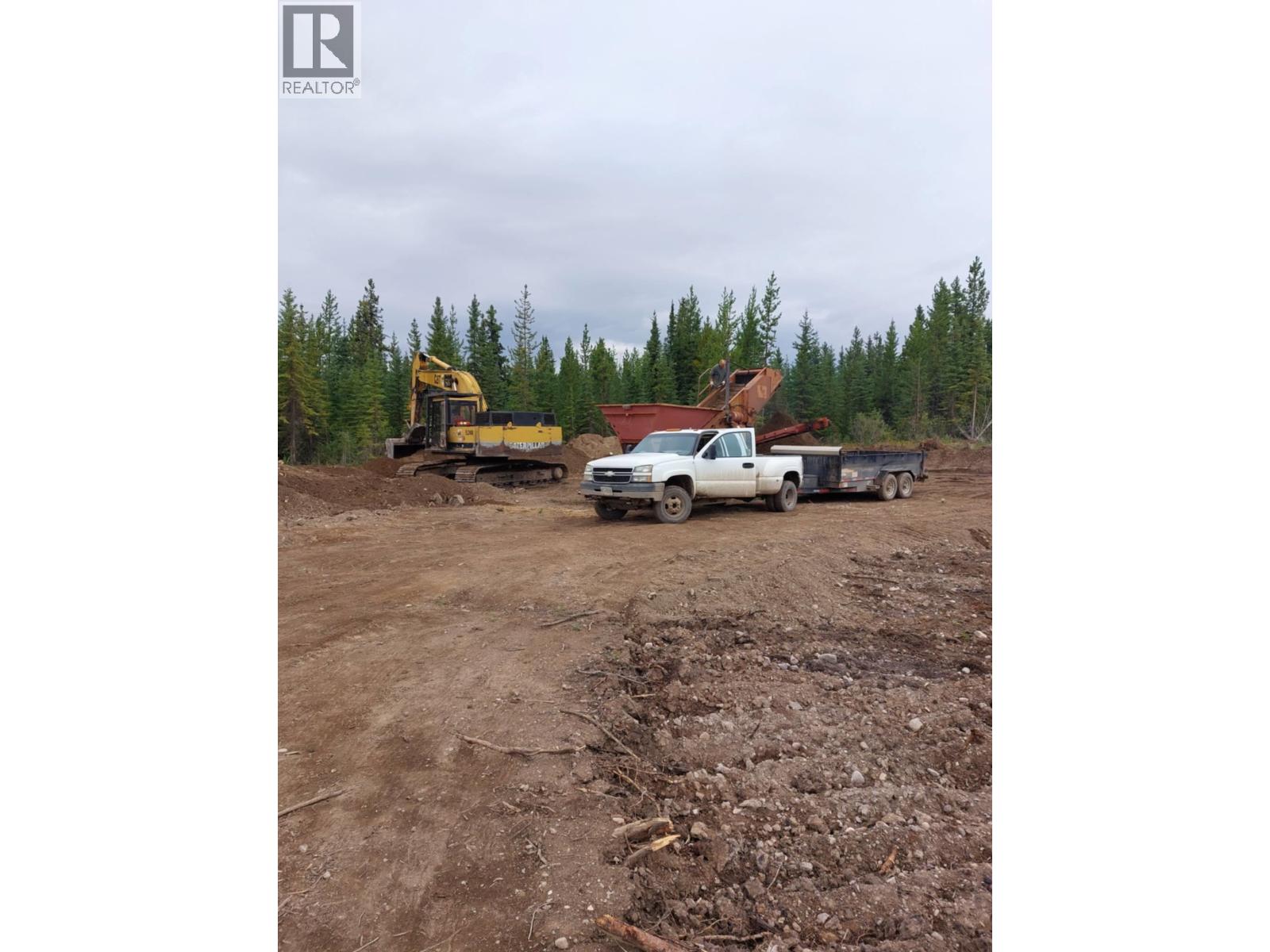 5698 Barteaux Road Property Photo 14