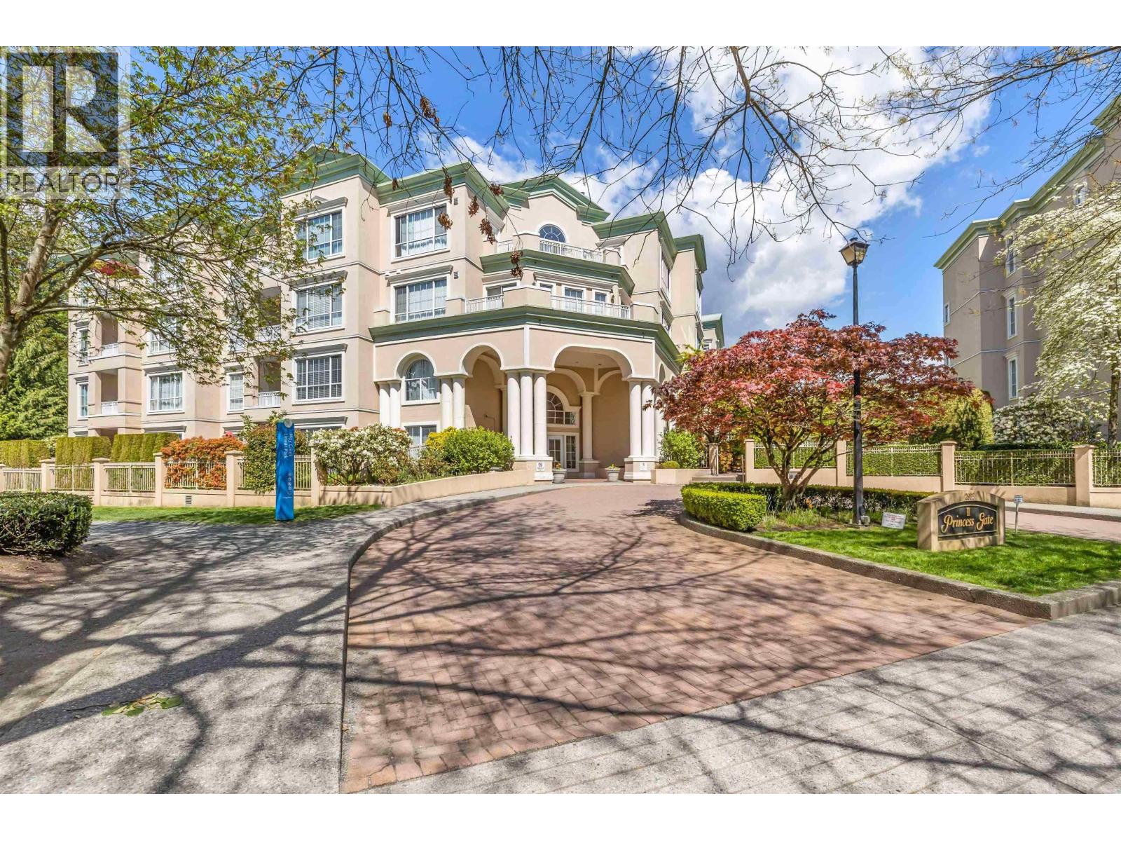 307 2985 PRINCESS CRESCENT