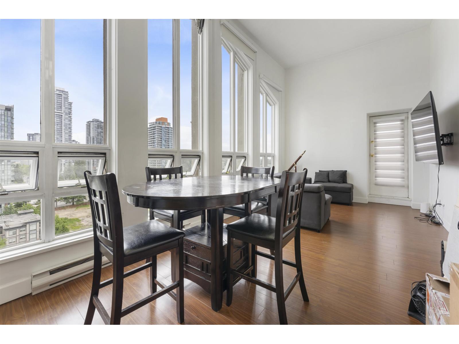 1604 10523 University Drive Property Photo 10