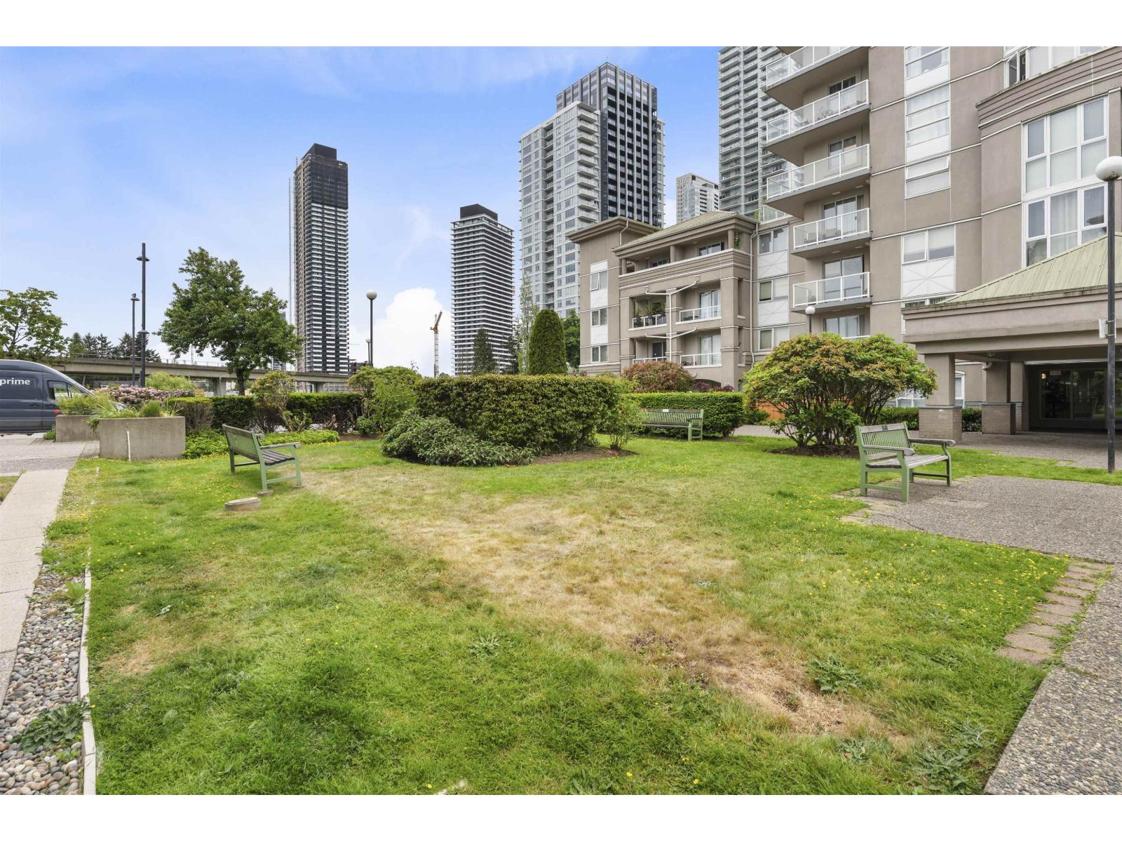 1604 10523 University Drive Property Photo 22