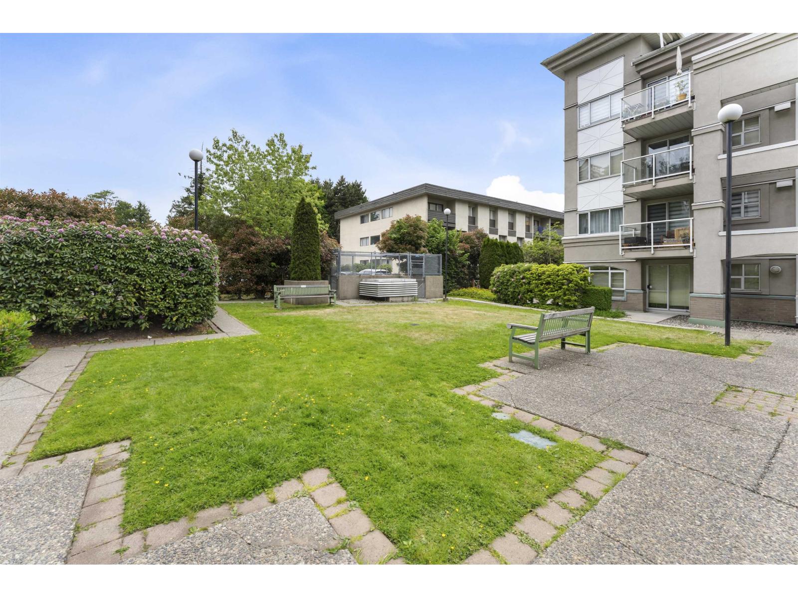 1604 10523 University Drive Property Photo 24