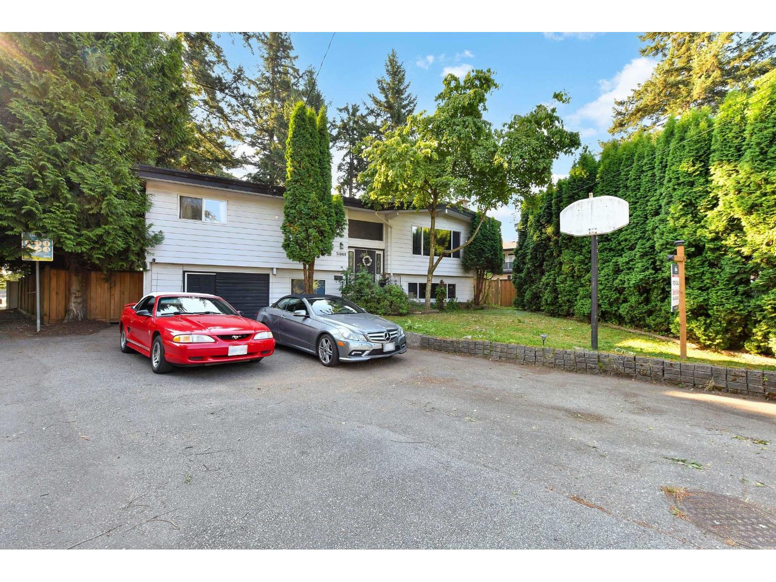31868 Carlsrue Avenue Property Photo 2