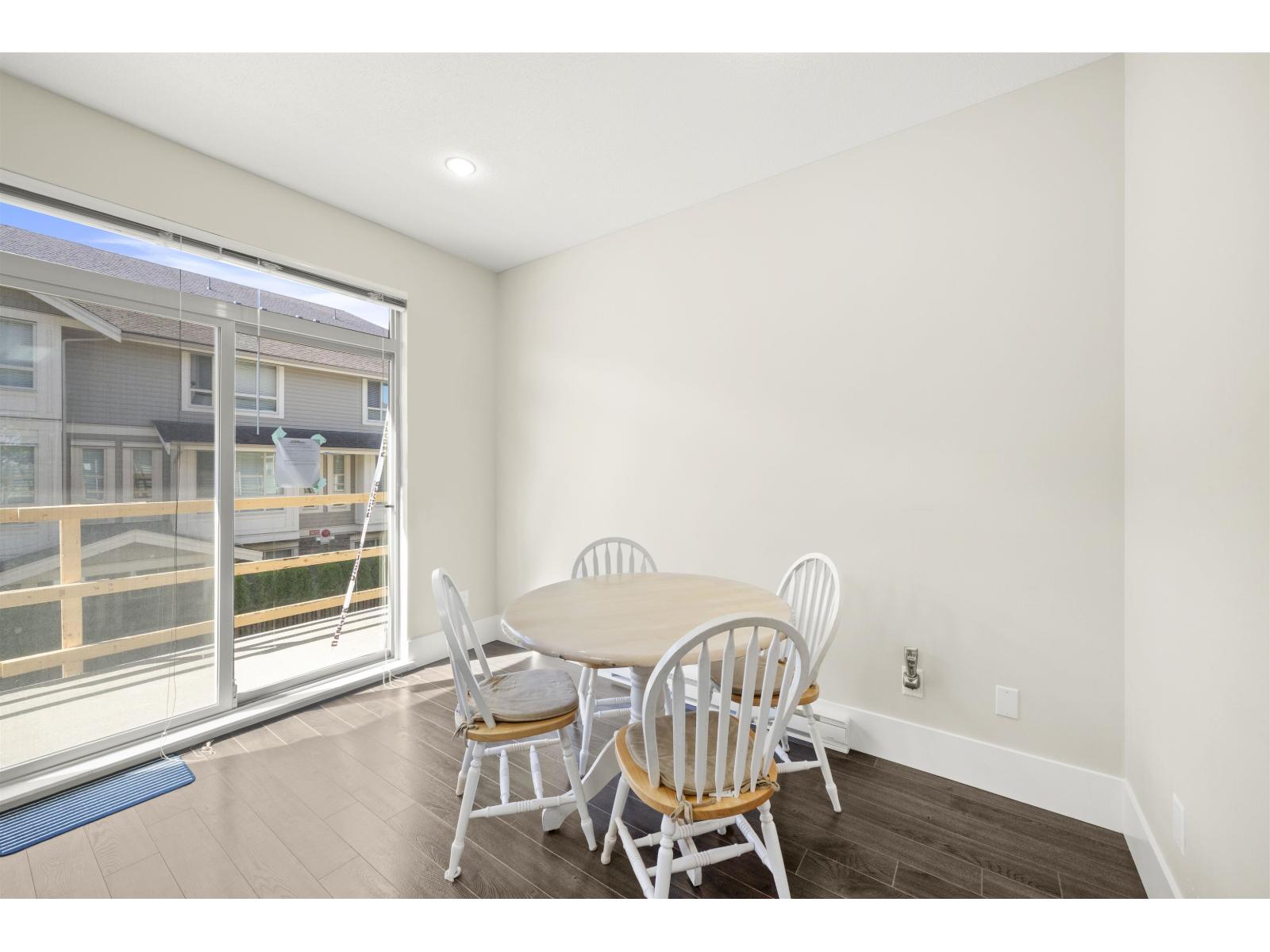 4 19752 55a Avenue Property Photo 13
