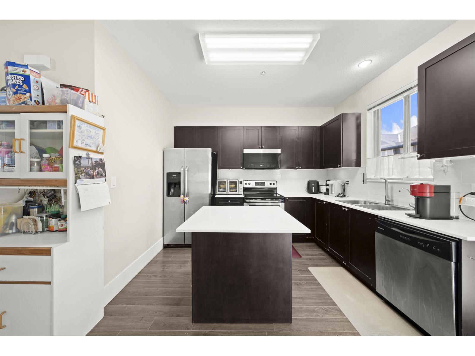 4 19752 55a Avenue Property Photo 14