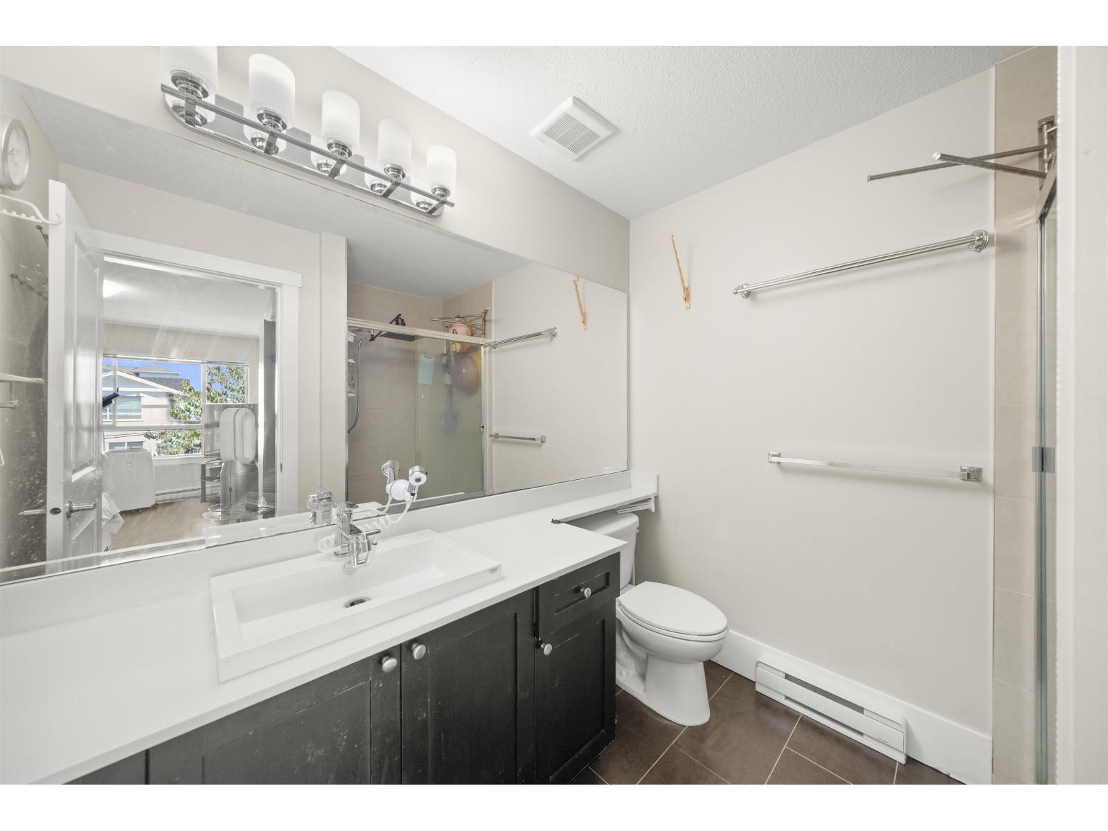 4 19752 55a Avenue Property Photo 22