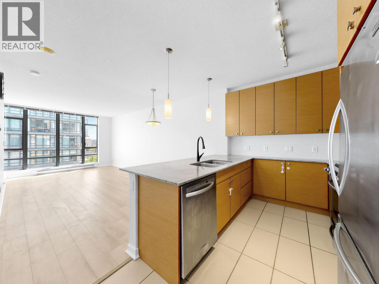 1509 7360 Elmbridge Way Property Photo 5
