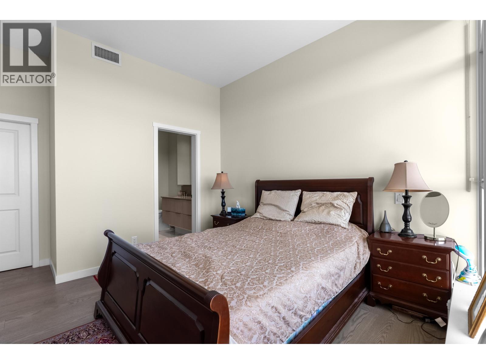 Ph4004 1182 Westwood Street Property Photo 12