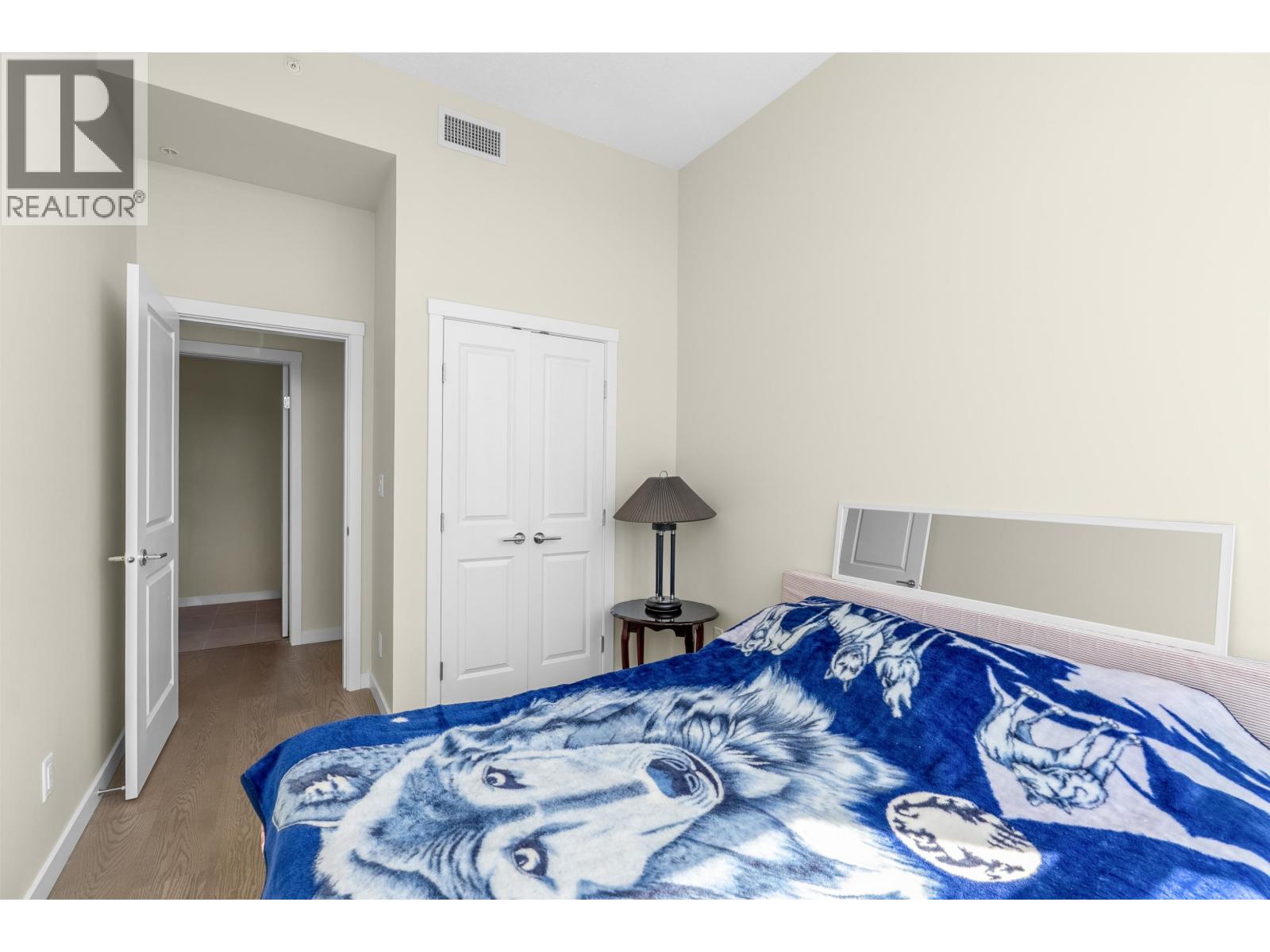 Ph4004 1182 Westwood Street Property Photo 16