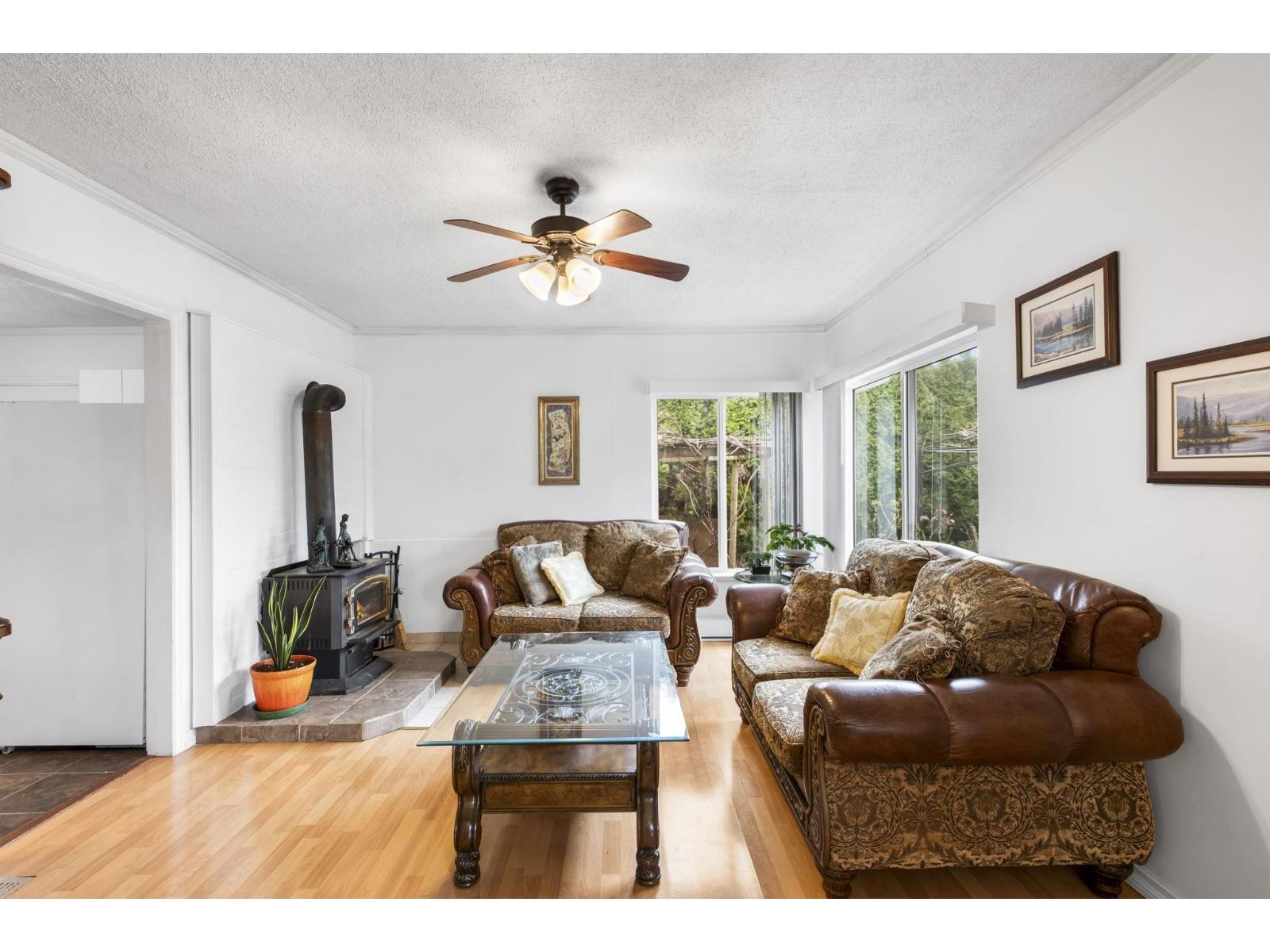 7566 Dunsmuir Street Property Photo 3