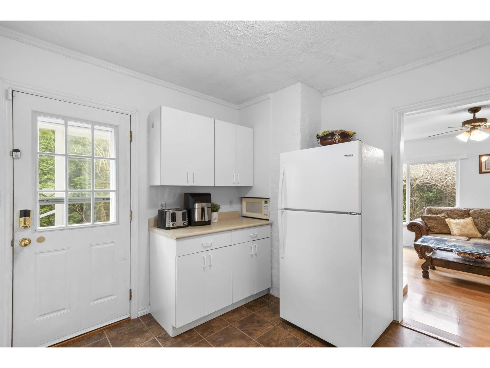 7566 Dunsmuir Street Property Photo 11