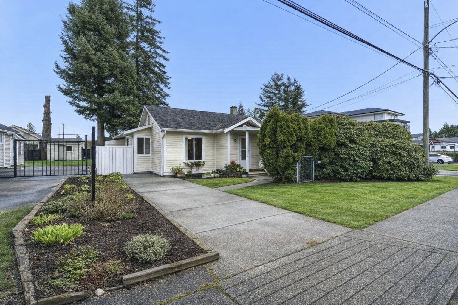 7566 Dunsmuir Street Property Photo 26