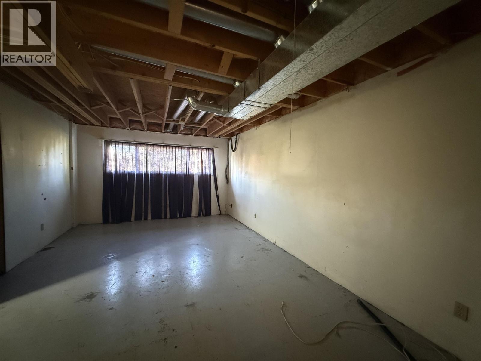 3677 First Avenue Property Photo 11