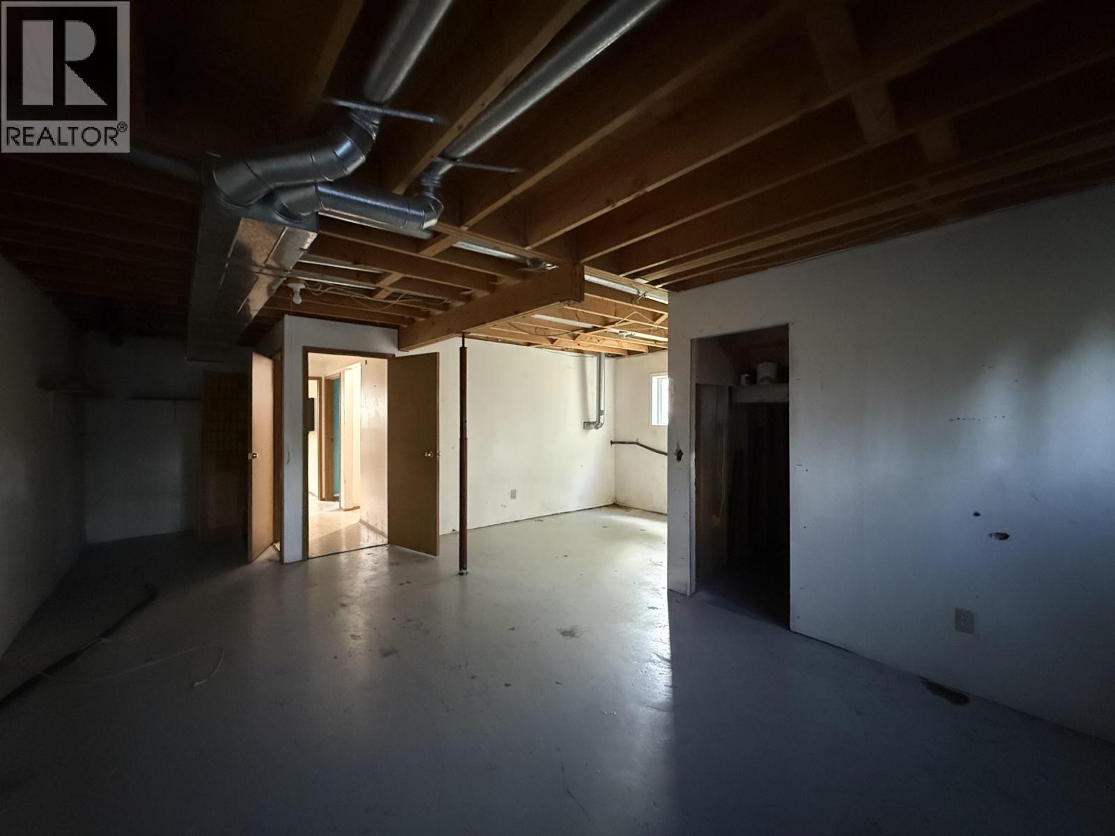 3677 First Avenue Property Photo 12