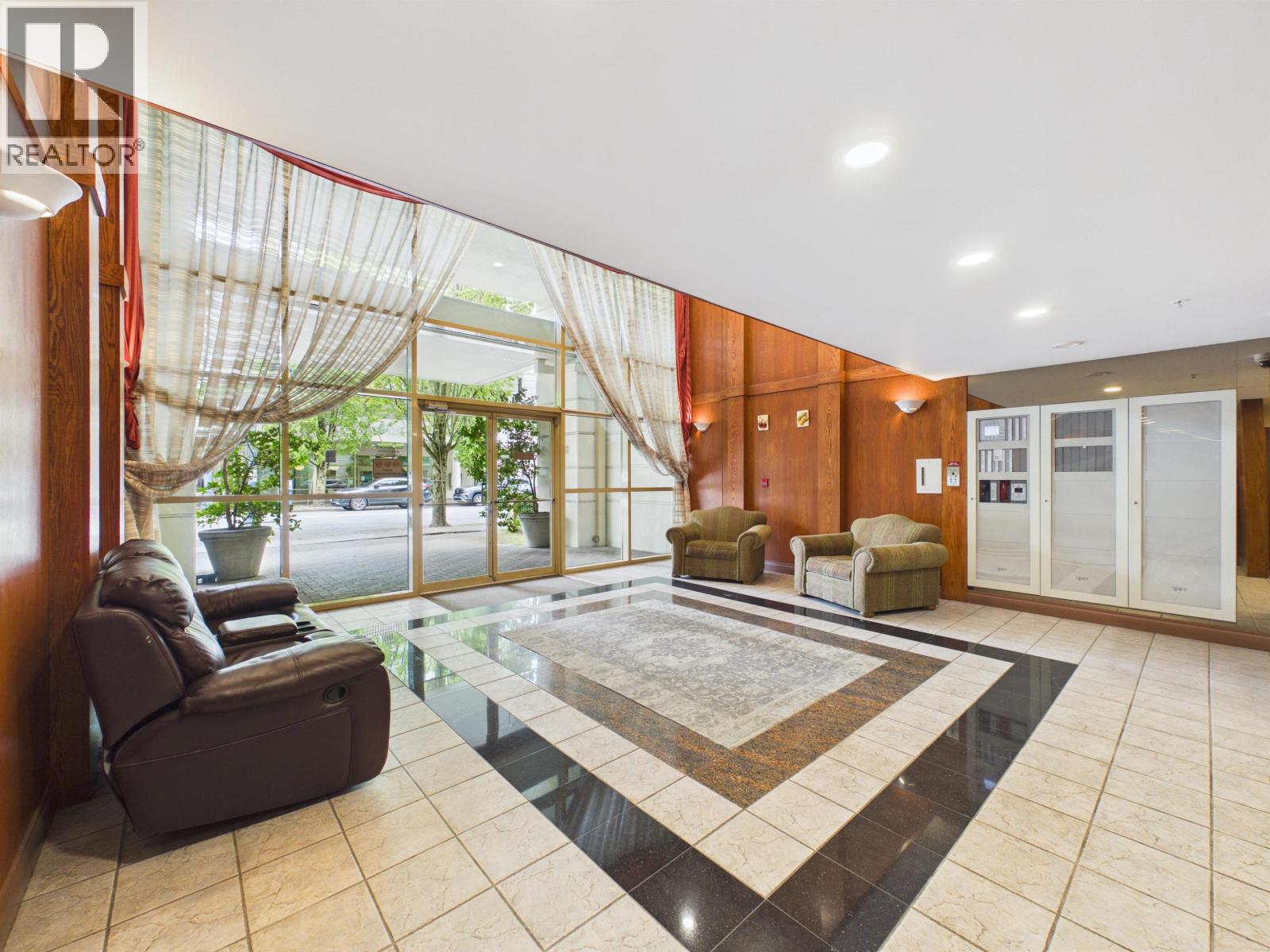 1602 8238 Saba Road Property Photo 4
