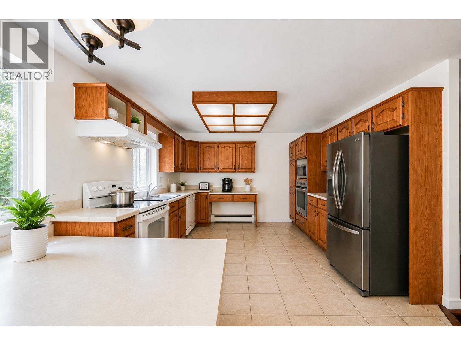 7868 Elwell Street Property Photo 8