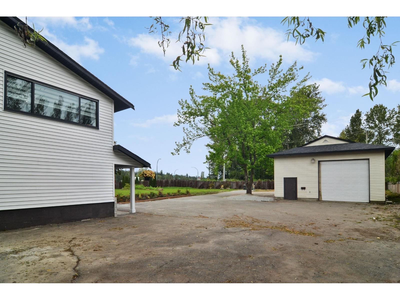 23222 56 Avenue Property Photo 8