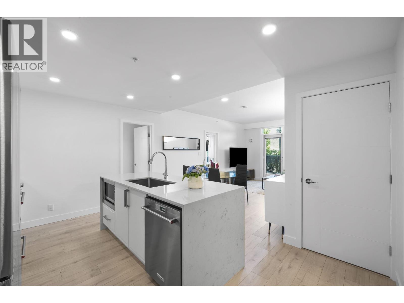 101 700 Clarke Road Property Photo 12