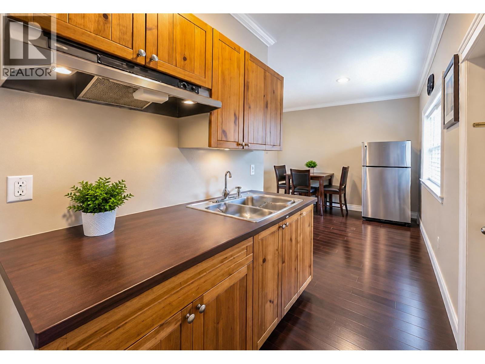 4675 Buxton Court Property Photo 10