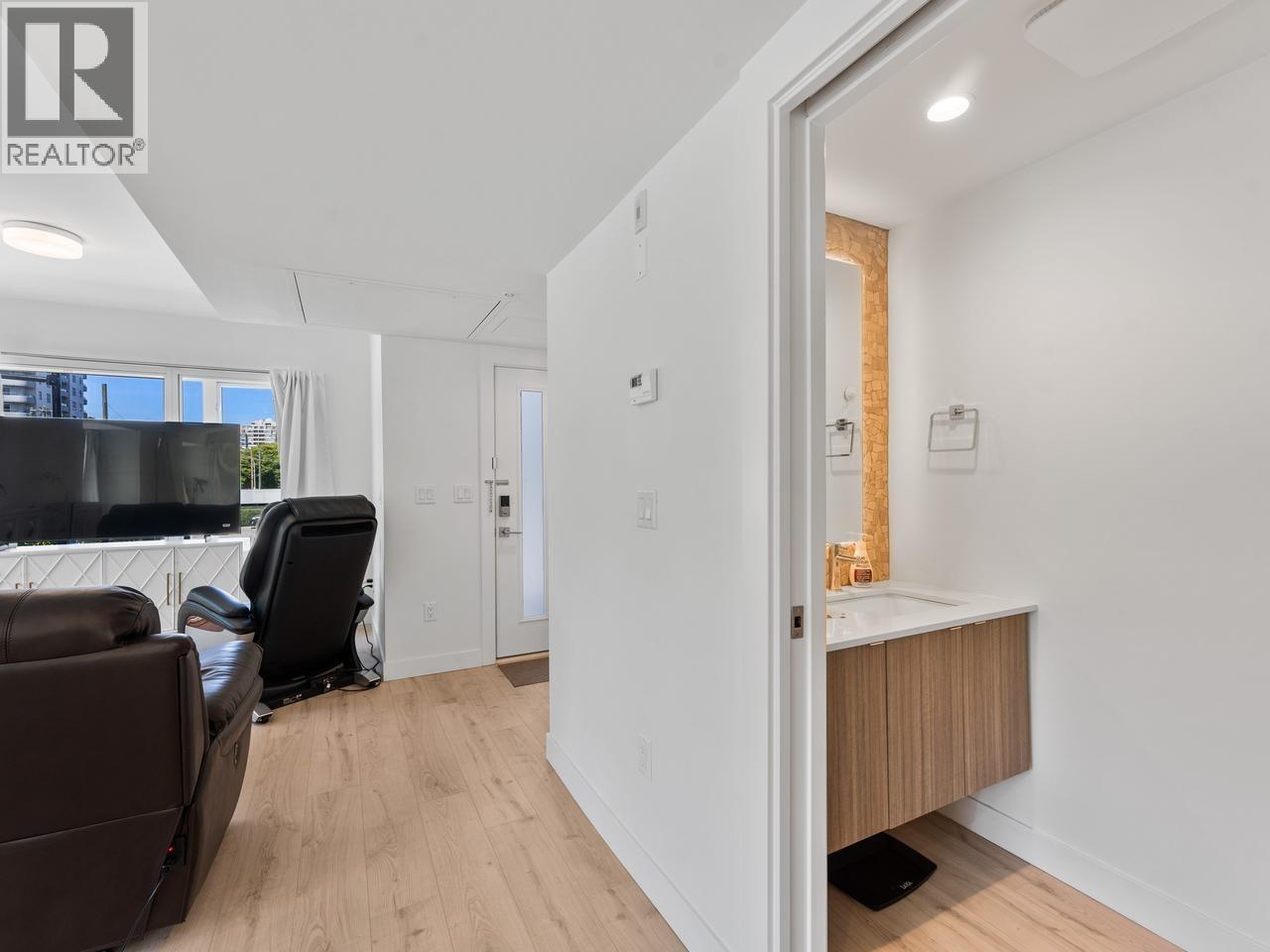 1 8428 Park Road Property Photo 5