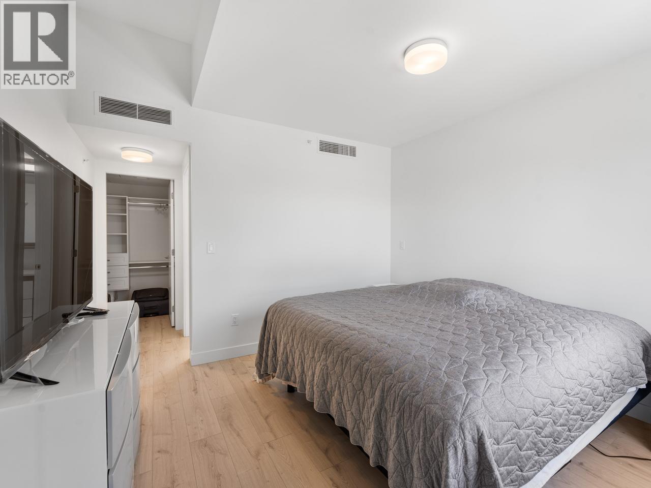 1 8428 Park Road Property Photo 12