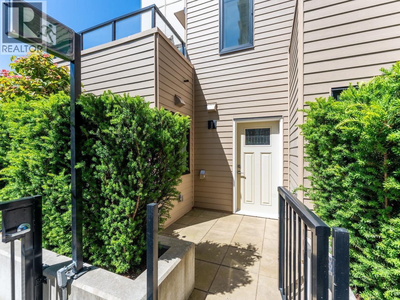 1 8428 Park Road Property Photo 19