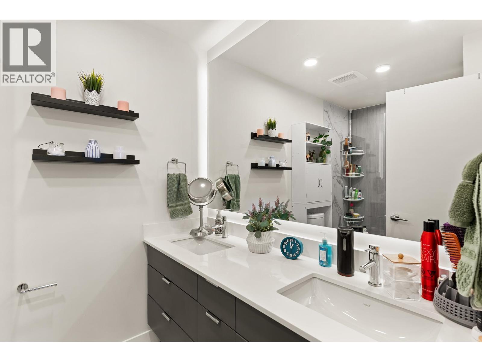 204 1892 Starling Drive Property Photo 15