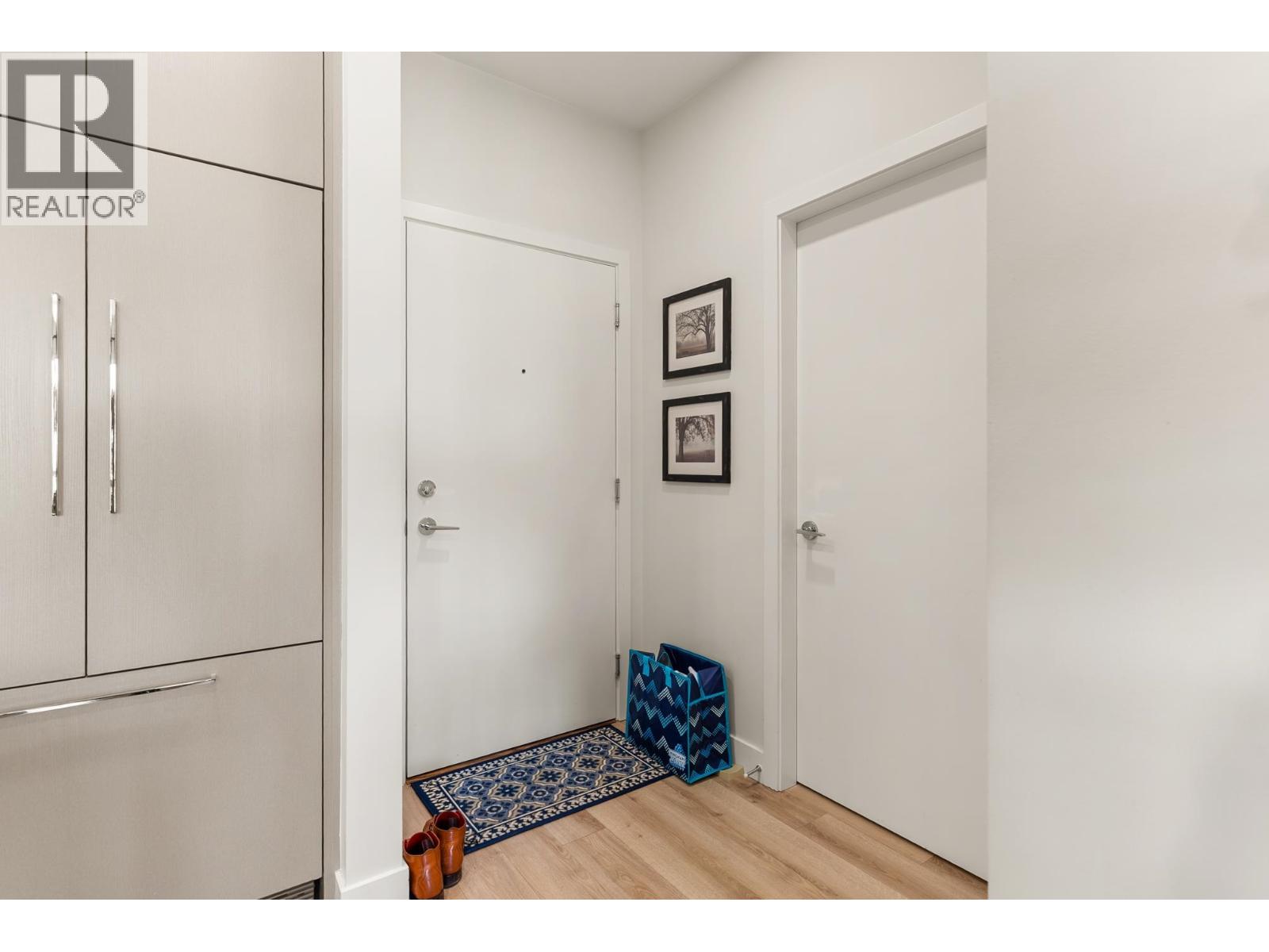 204 1892 Starling Drive Property Photo 19