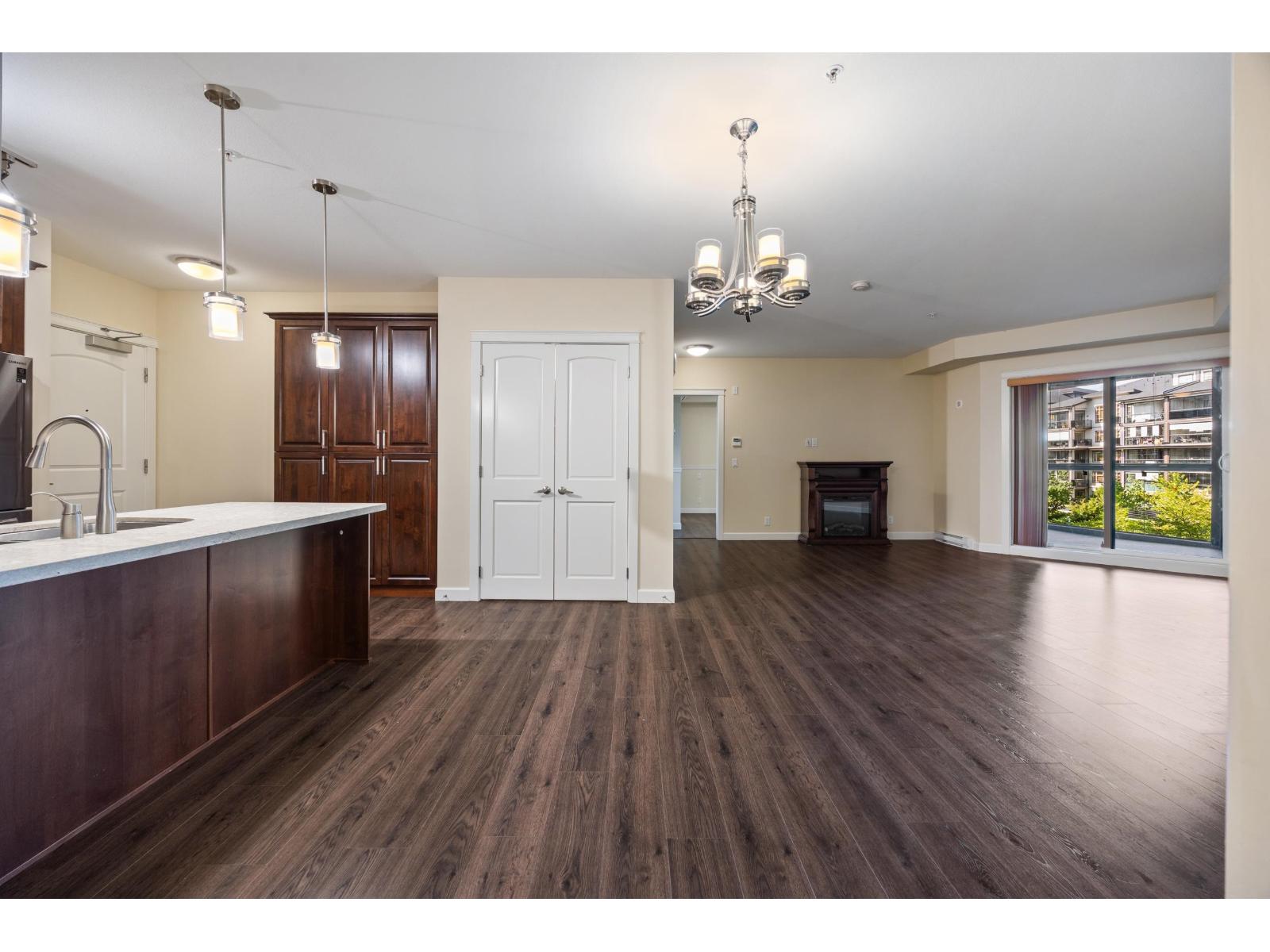 408 20376 86 Avenue Property Photo 7