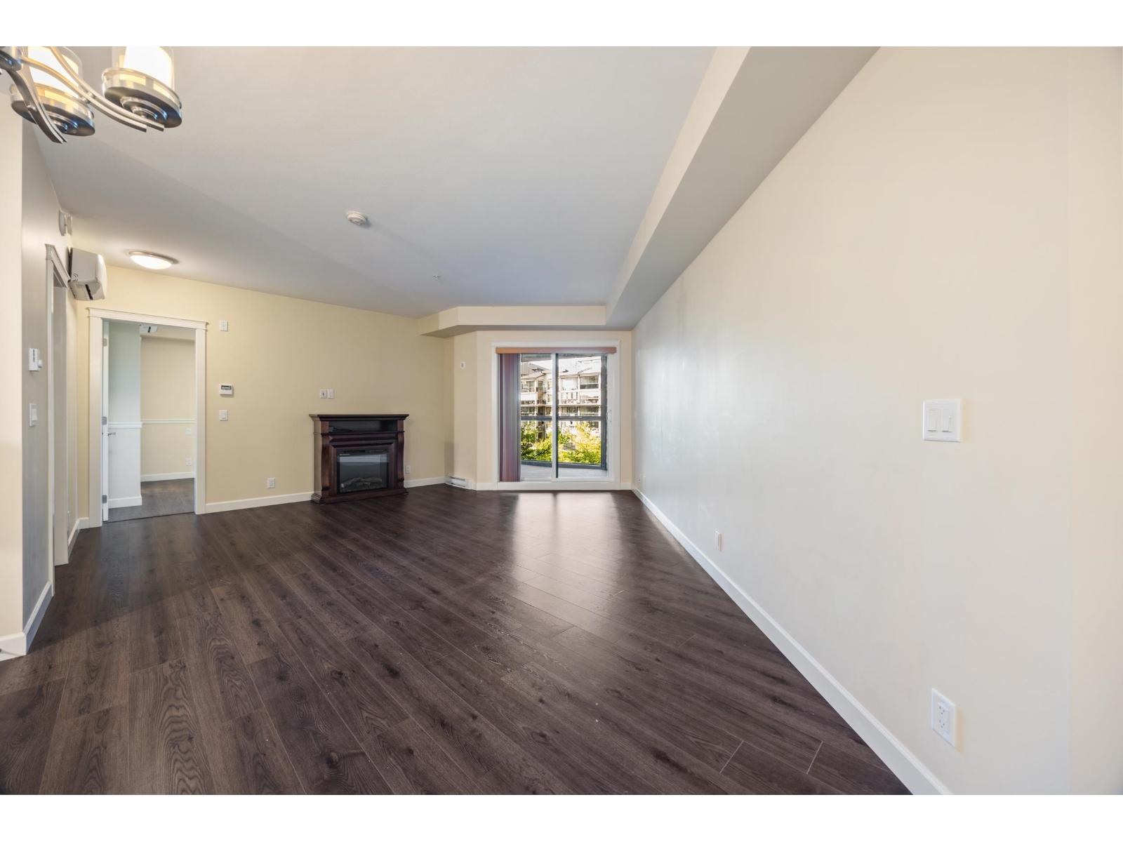 408 20376 86 Avenue Property Photo 9