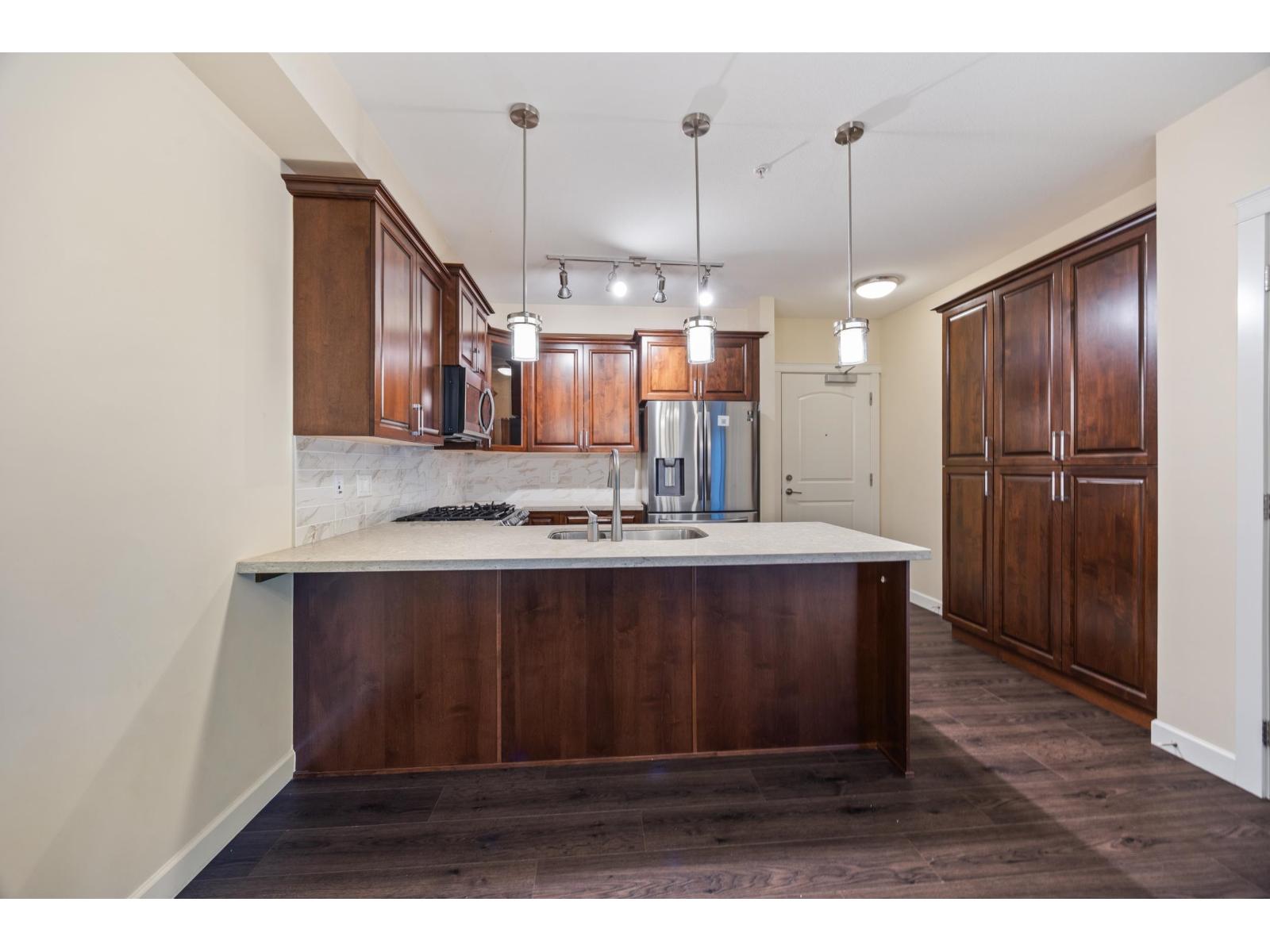 408 20376 86 Avenue Property Photo 11