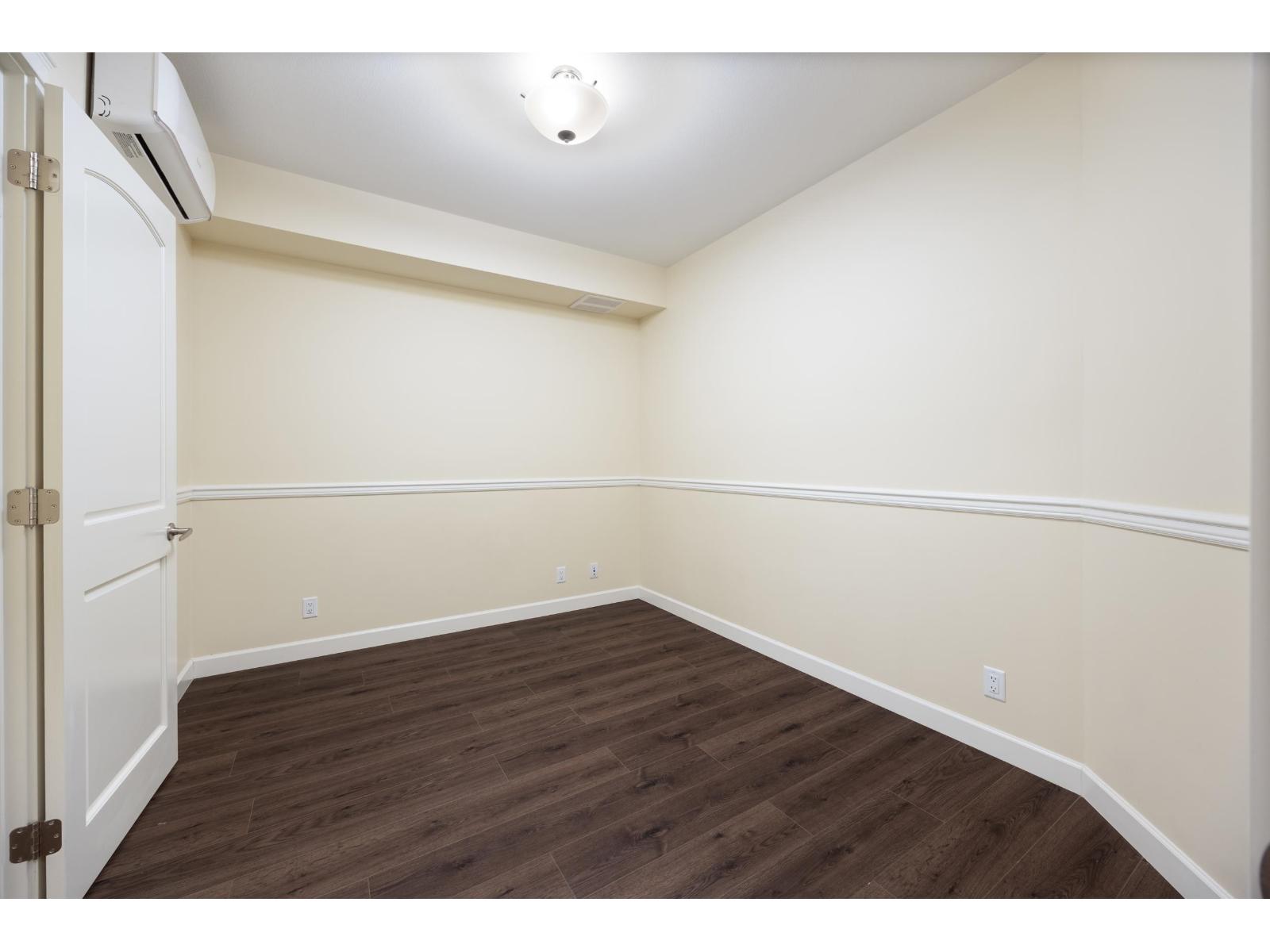 408 20376 86 Avenue Property Photo 22