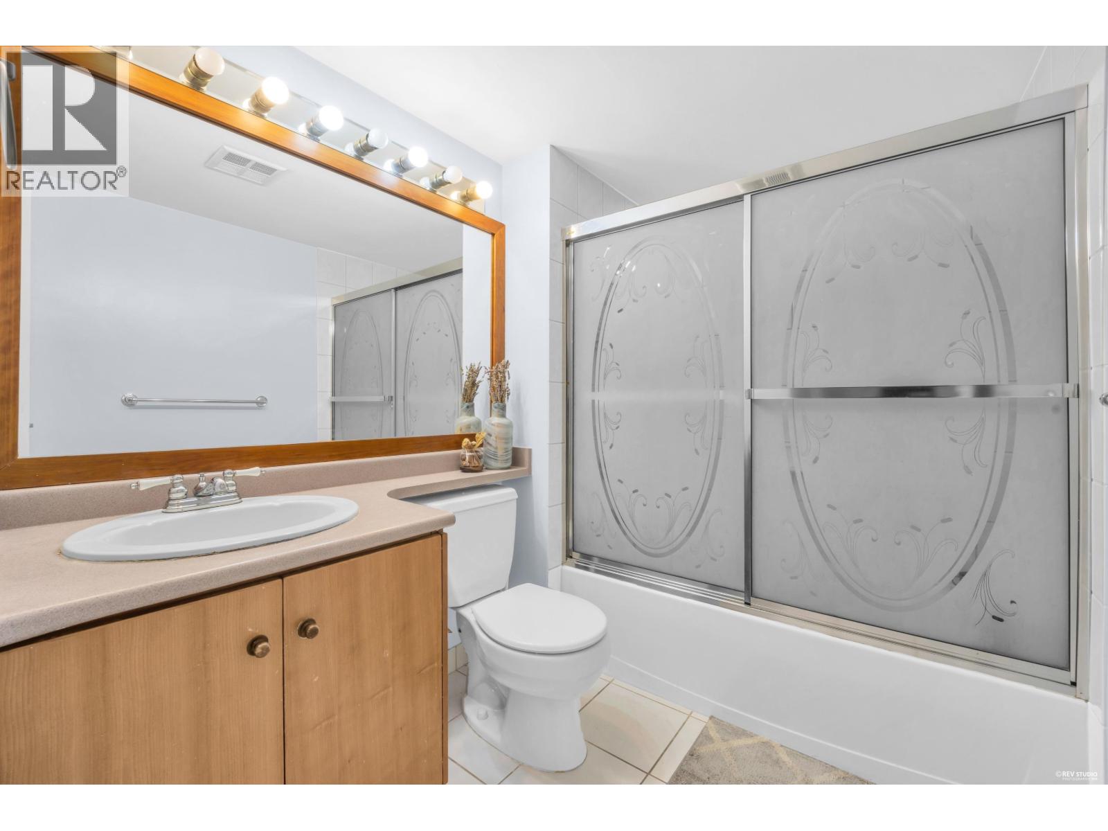 505 9633 Manchester Drive Property Photo 17