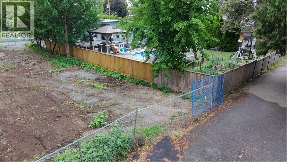 20777 Lorne Avenue Property Photo 7