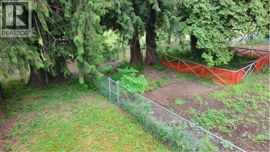 20777 Lorne Avenue Property Photo 8