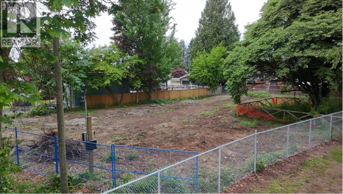 20777 Lorne Avenue Property Photo 13