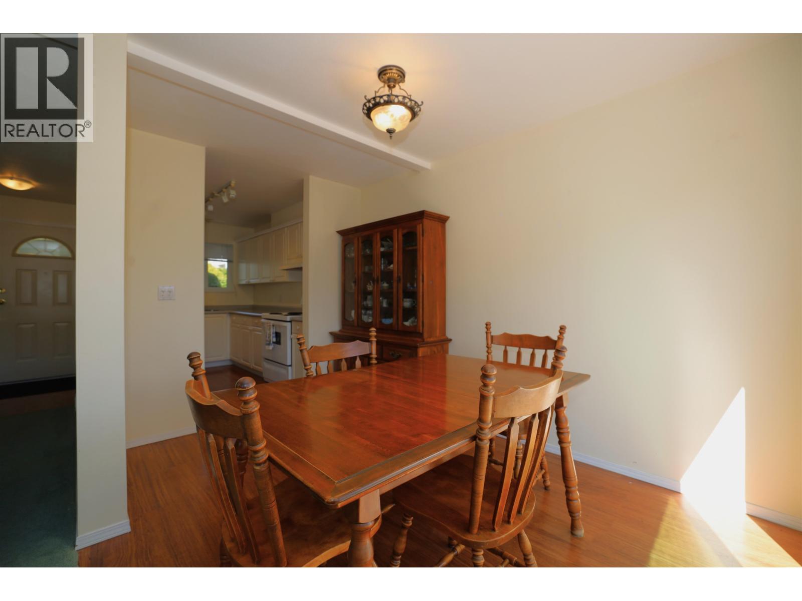 21 5610 Trail Avenue Property Photo 7