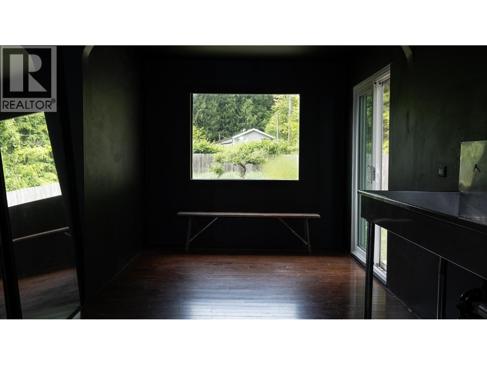 577 Pratt Road Property Photo 9