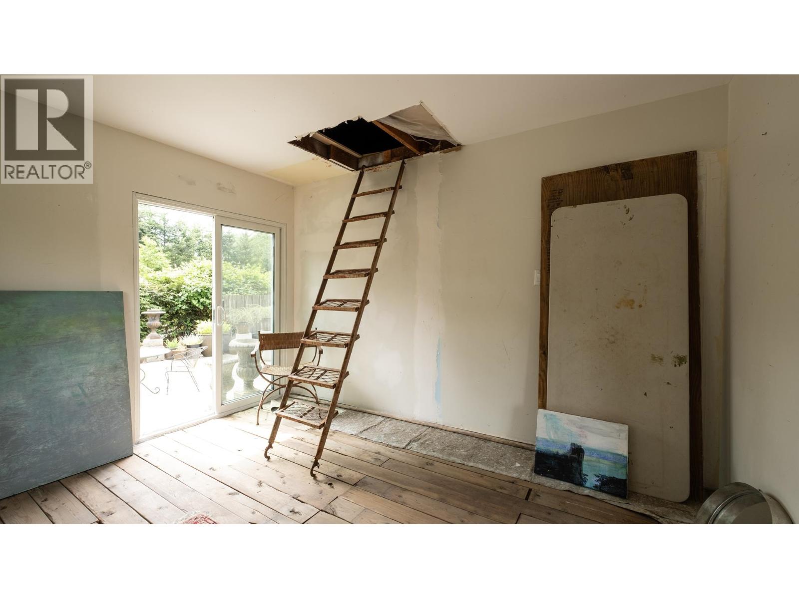 577 Pratt Road Property Photo 16