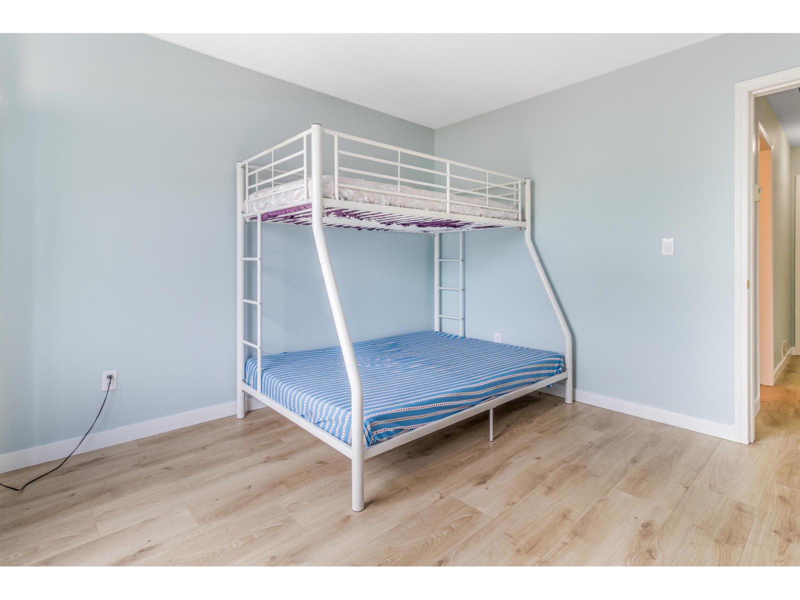 38 13706 74 Avenue Property Photo 16