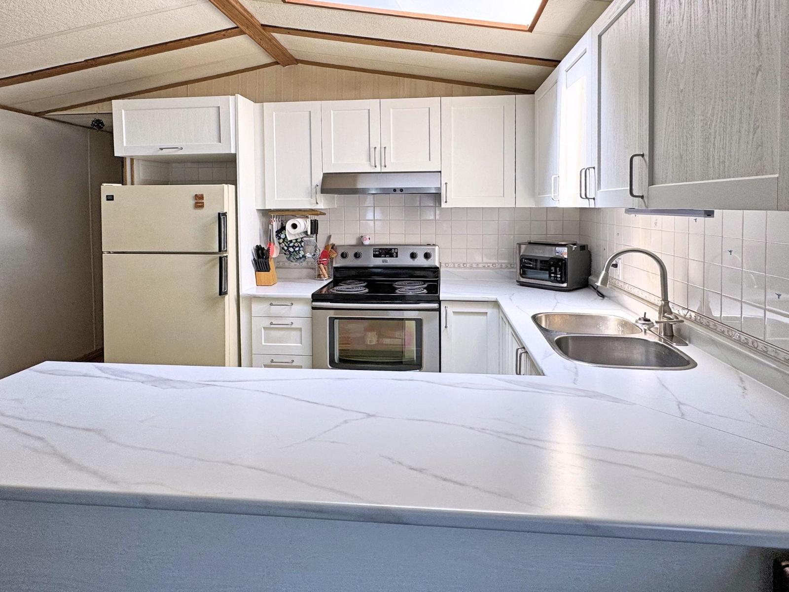 48 13507 81 Avenue Property Photo 6