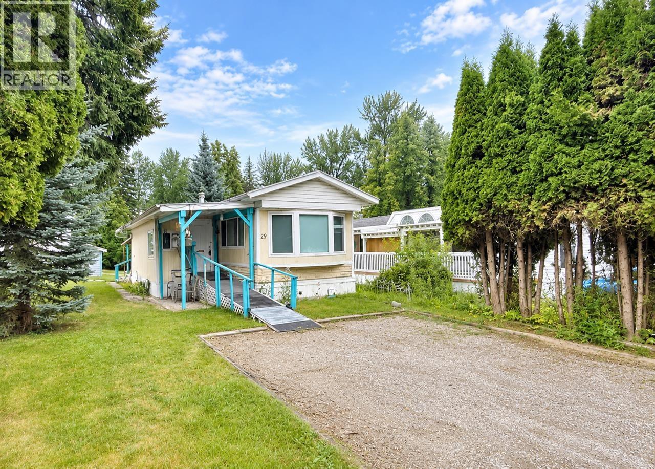 29 654 North Fraser Drive Property Photo 1