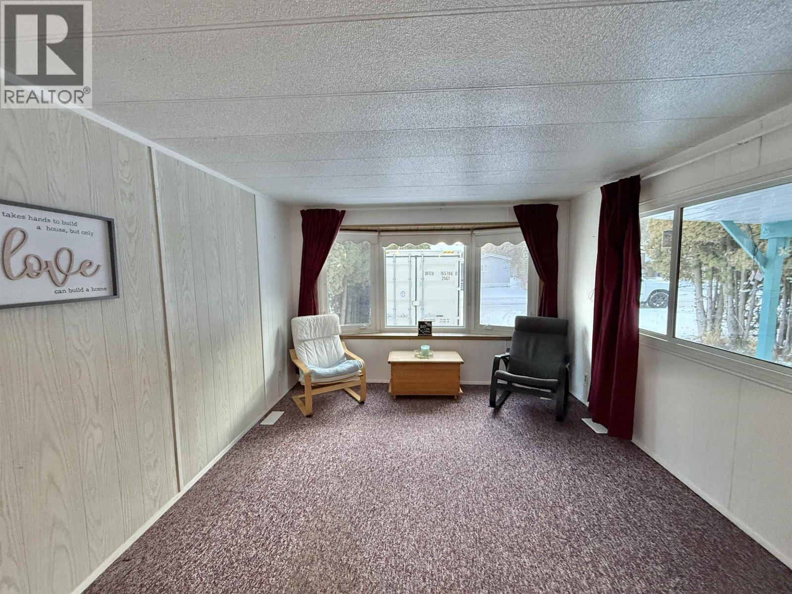 29 654 North Fraser Drive Property Photo 3