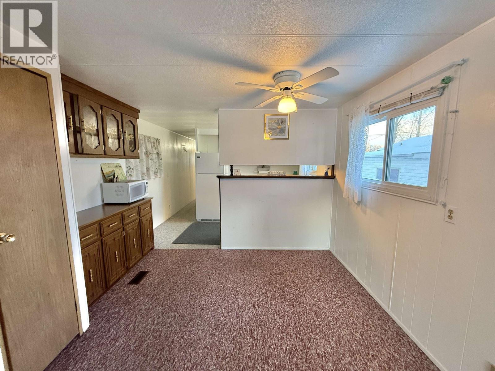 29 654 North Fraser Drive Property Photo 6