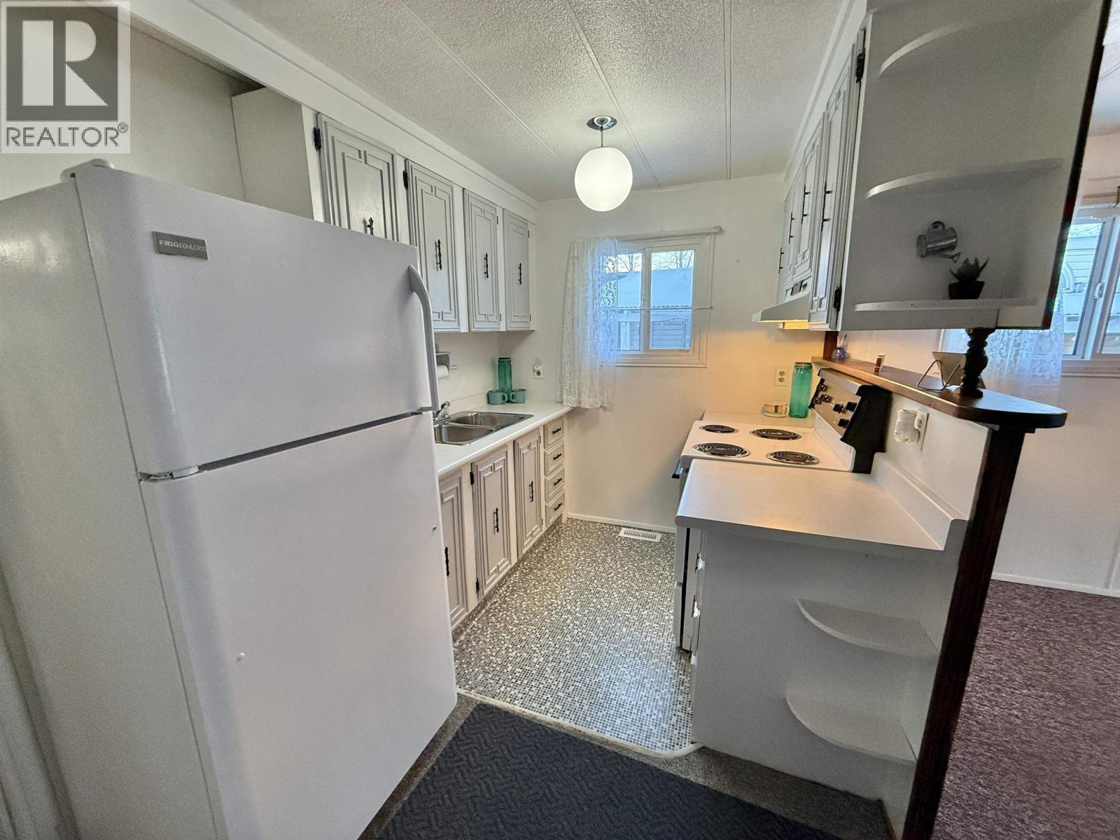 29 654 North Fraser Drive Property Photo 15
