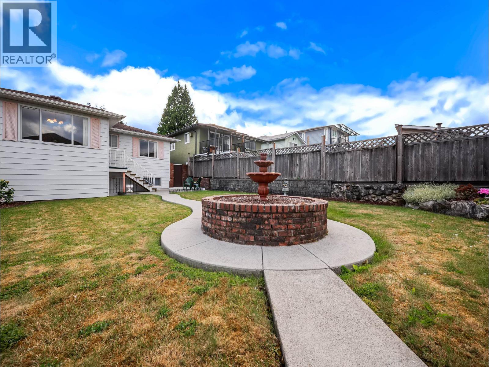 7766 Davies Street Property Photo 6
