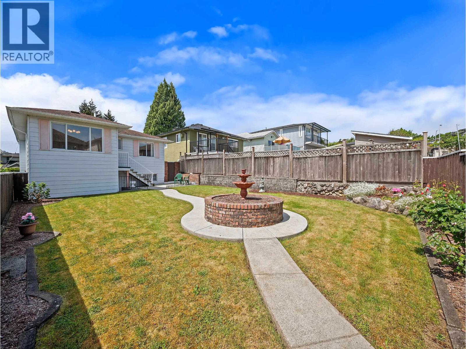 7766 Davies Street Property Photo 7
