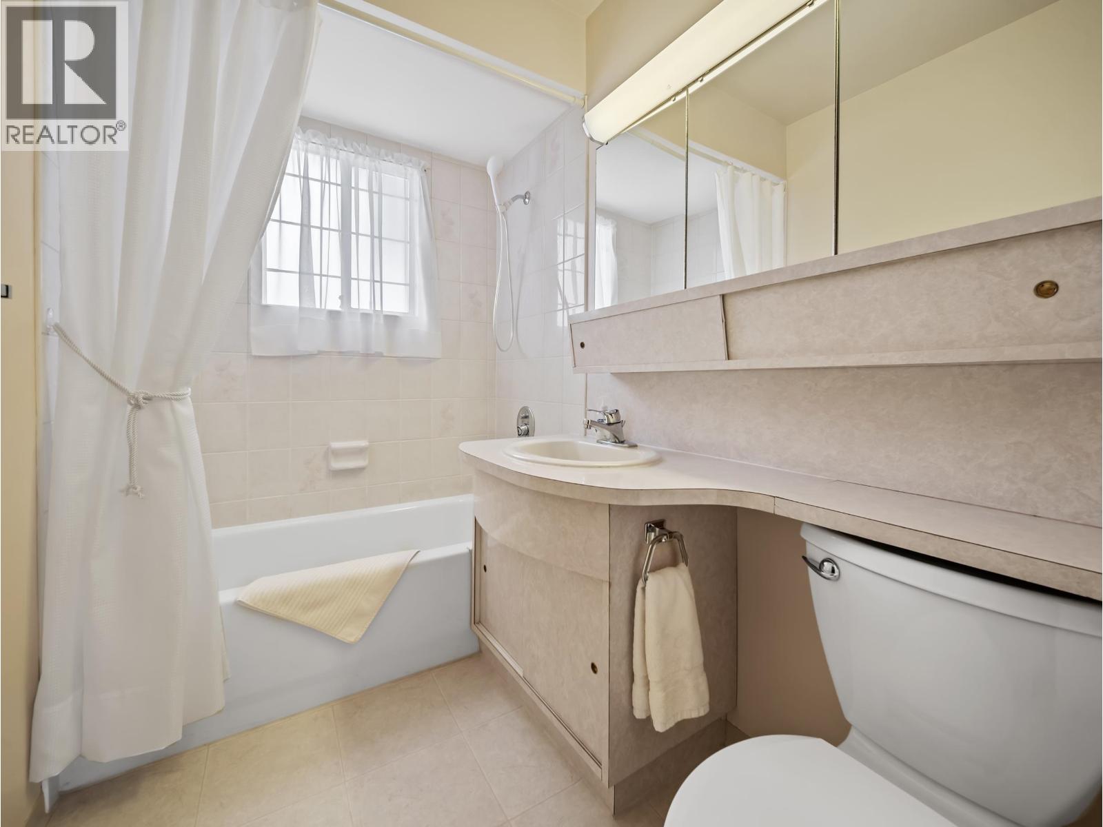 7766 Davies Street Property Photo 19