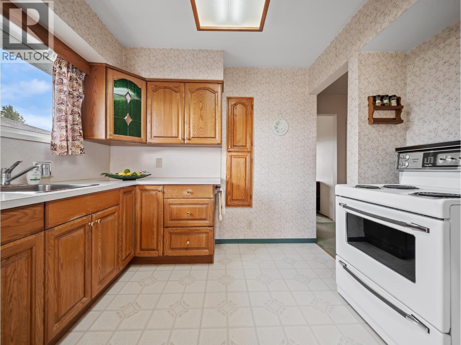 7766 Davies Street Property Photo 20
